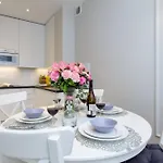 Elite Apartments Hamptons Old Town
